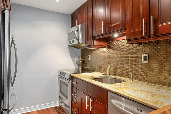 Sold by Corcoran | media 22