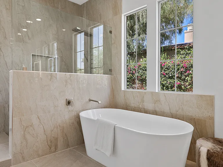 81961 Contento — Photo 16