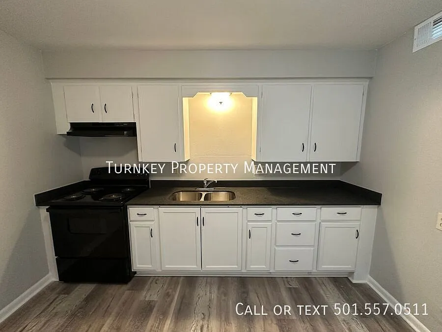 12 Wellford Dr — Photo 2