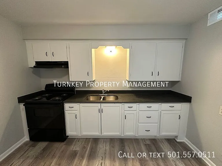 12 Wellford Dr — Photo 2