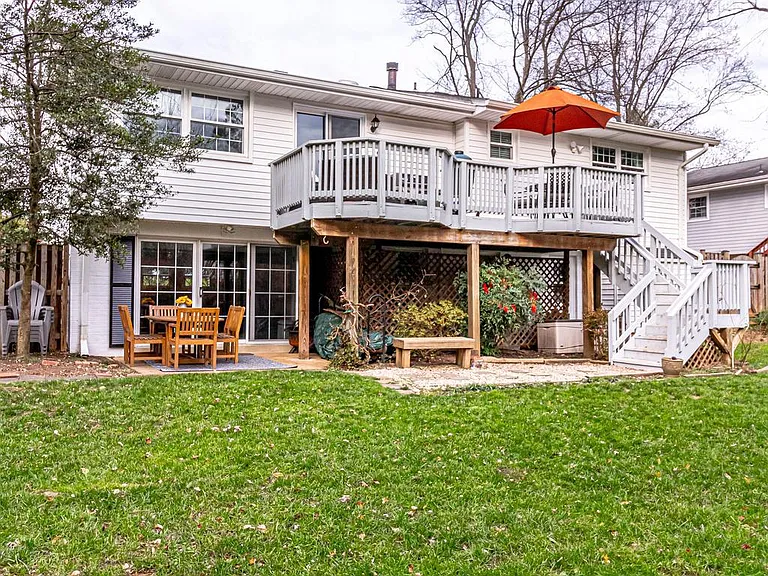 6519 Engel Dr — Photo 92