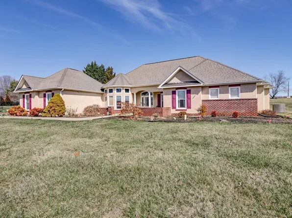 1263 Somerset Dr, Forest, VA 24551