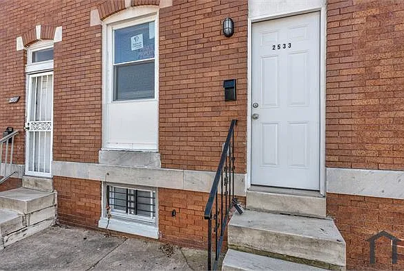 2533 Christian St — Photo 23