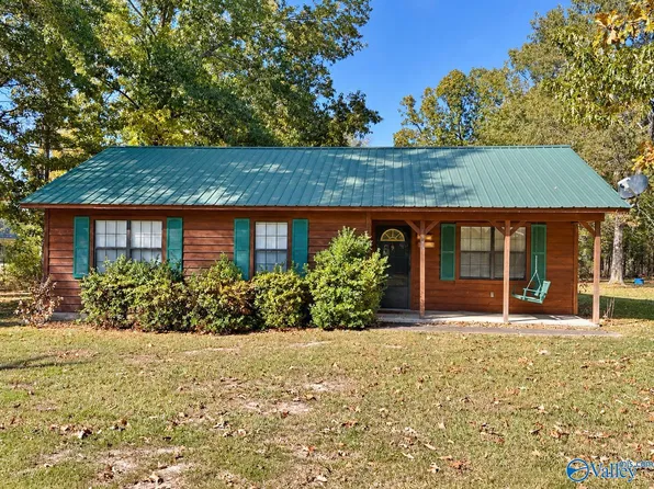 4935 Cherokee Dr, Cedar Bluff, AL 35959