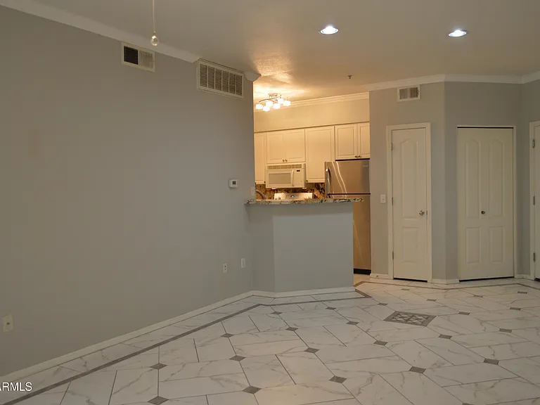1701 E Colter St #183 — Photo 2