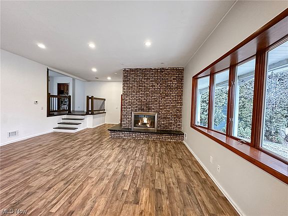 3rd image of 4785 Veterans Blvd