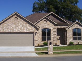 129 Bentley Cir, Little Rock, AR 72210
