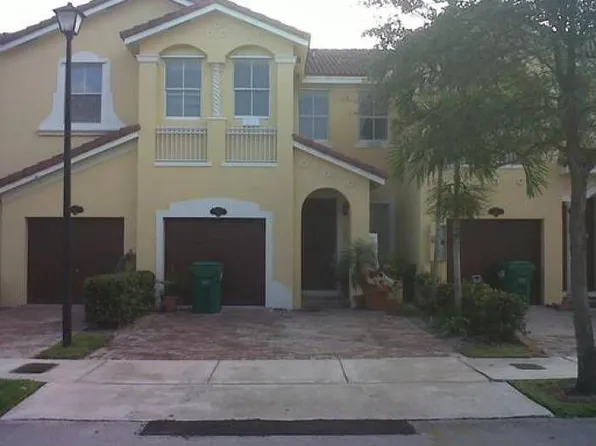 929 SW 151st Pl, Miami, FL 33194