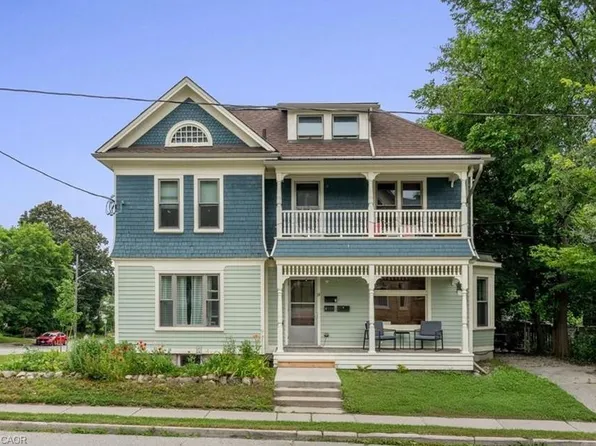 14 Young St W, Waterloo, ON N2L 2Y8