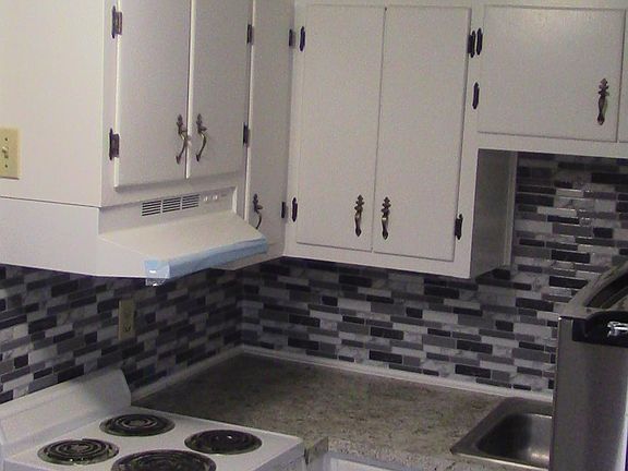 2nd image of 207 Whitehall Ave #4