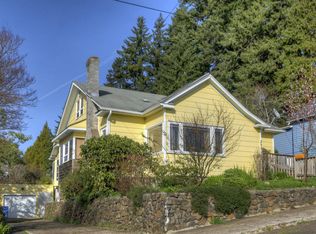236 SE 2nd St, Toledo, OR 97391