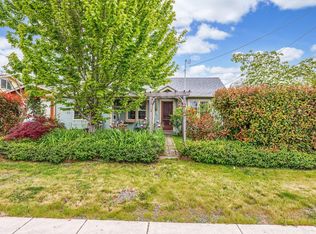 215 N Church St, Phoenix, OR 97535