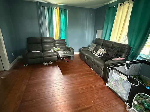 2nd image of 60 Morningside Avenue