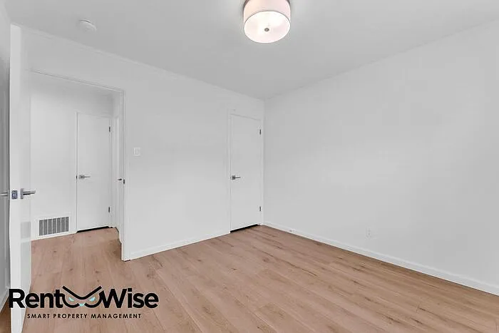 110 Cuesta Dr — Photo 31