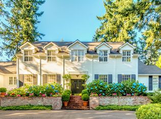 888 Fairway Rd, Lake Oswego, OR 97034