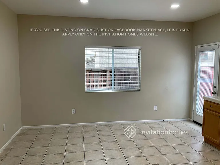 26186 Lawrence Union Dr — Photo 5