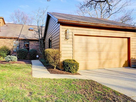 2nd image of 1 Rolling Hills Ct