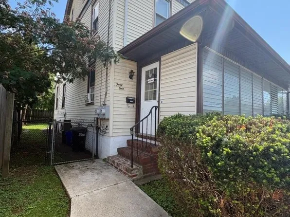 43 2nd St, Raritan, NJ 08869