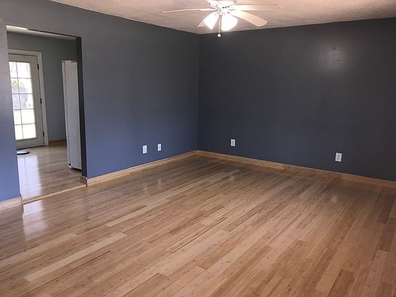 LIVING ROOM TO KITCHEN