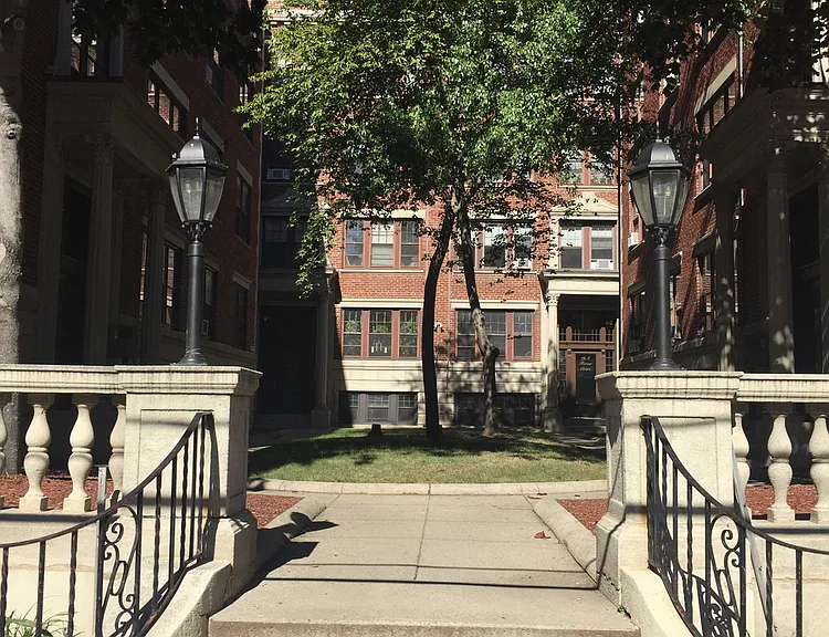 16 Forest St — Photo 3