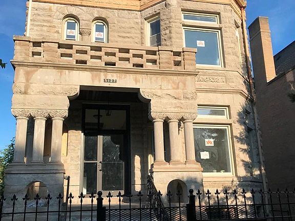 2nd image of 5127 S Michigan Ave APT 1E