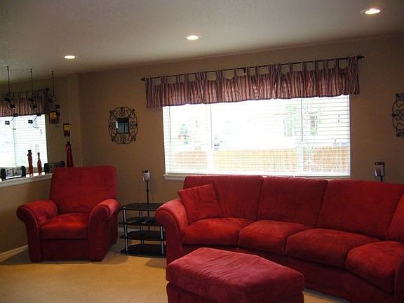 Spacious Family Room