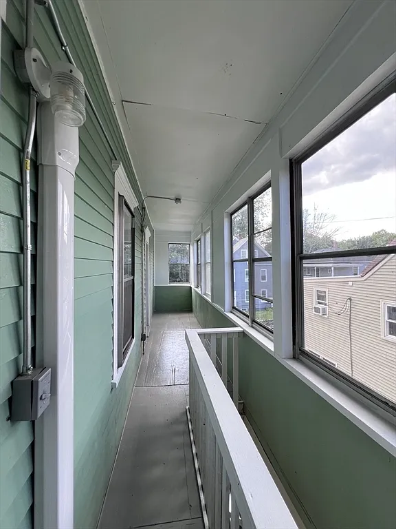 2 bed, 1.0 bath, 850 sqft, $1,700 — Photo 3