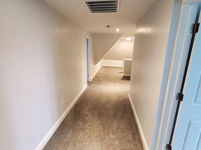 602 Washington Ln #3 — Photo 16