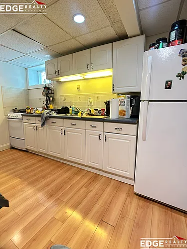 57 S Hobart St #BASEMENT Photo 1