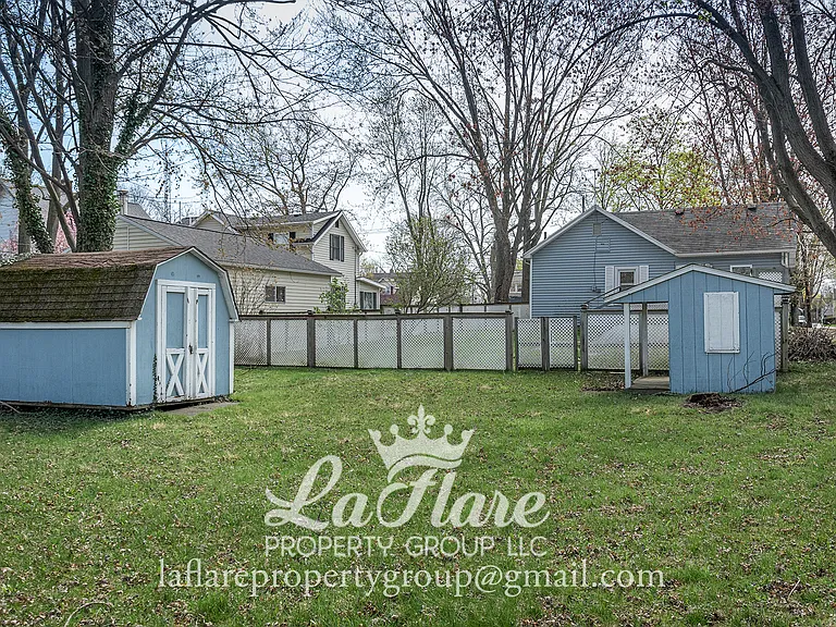 427 E Indiana Ave — Photo 10