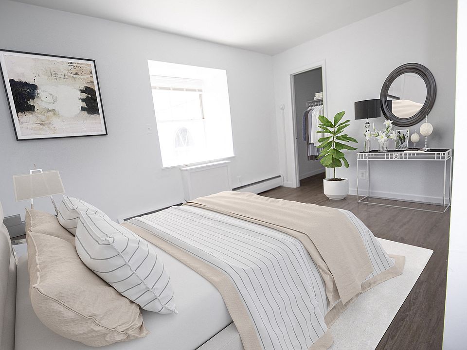 Spacious Bedroom