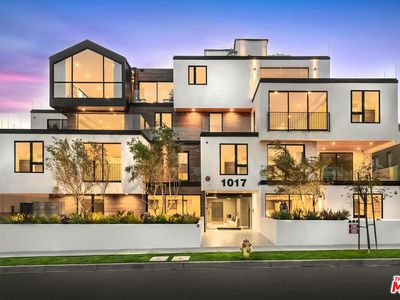 1017 N Croft Ave #105, Los Angeles, CA, 90069
