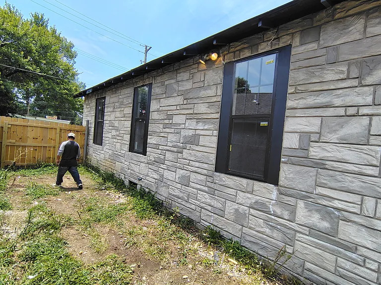 1906 E McLemore Ave — Photo 8