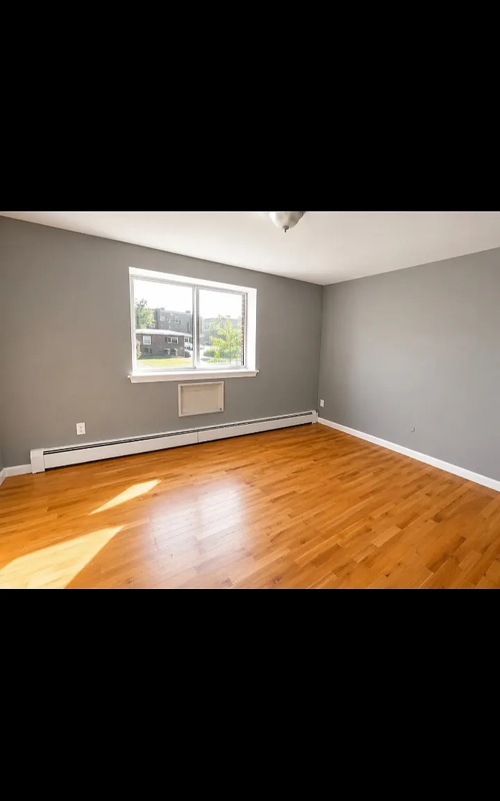 2 bed, $1,800 — Photo 2