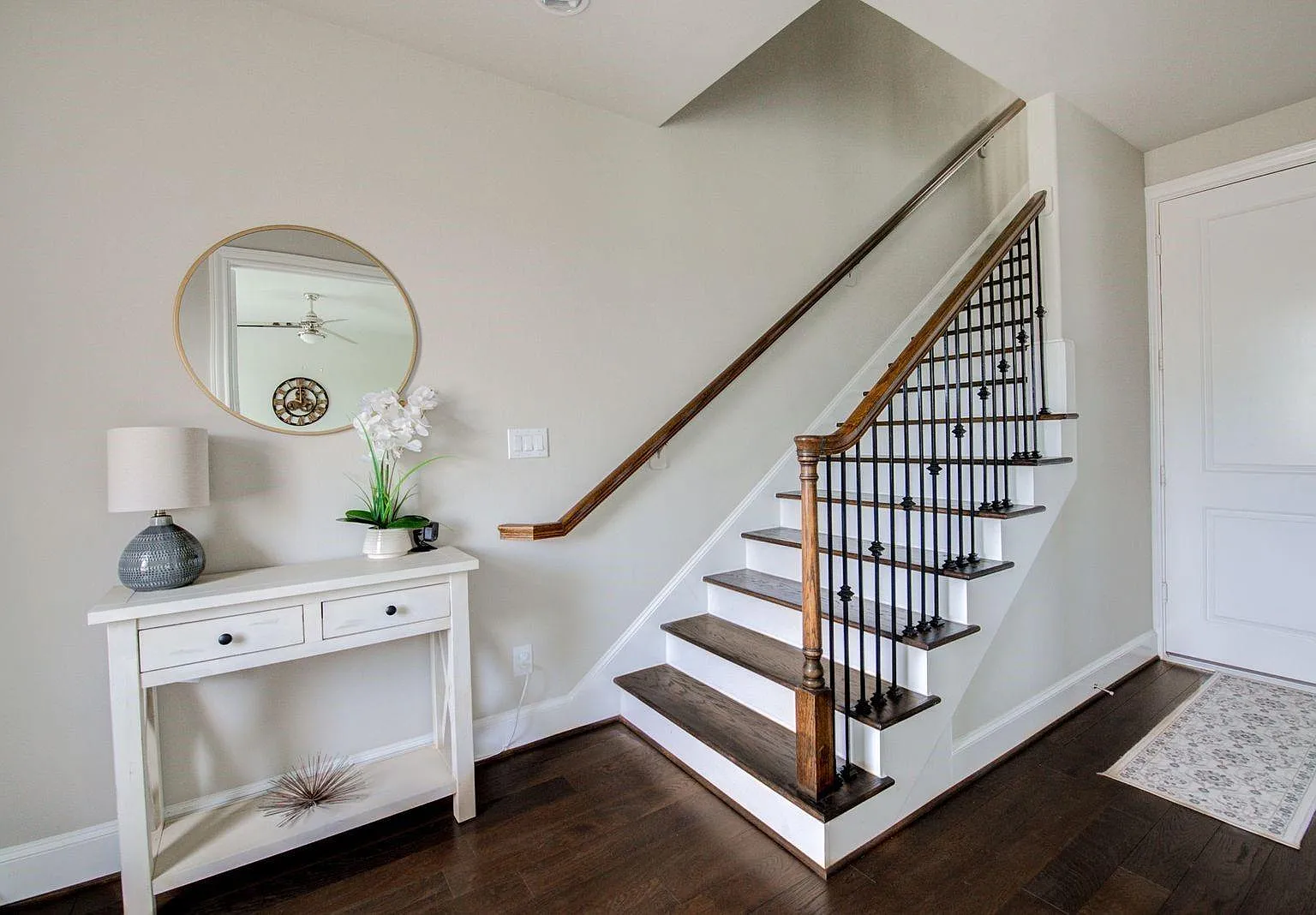 3 bed, 3.5 bath, 1980 sqft, $2,800 — Photo 4