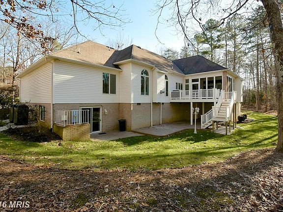 3rd image of 10712 Kirkland Dr