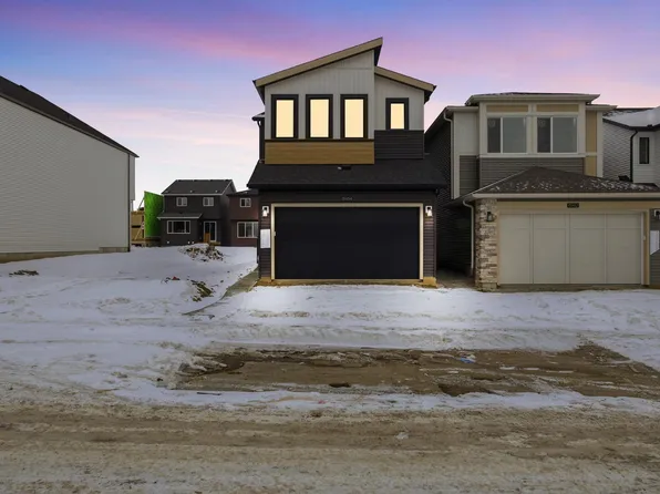 8964 Elves Loop NW, Edmonton, AB T6M 3G3