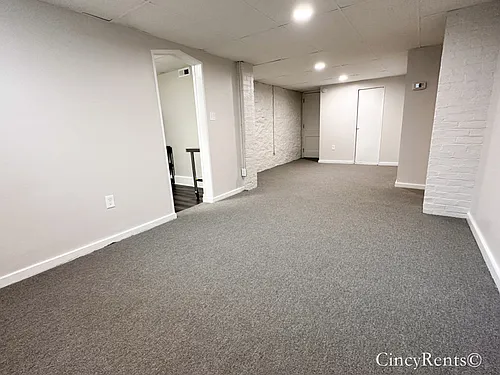 Building Photo - 3138 Bishop St #7
