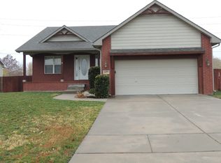1477 S Shiloh Ct, Wichita, KS 67207