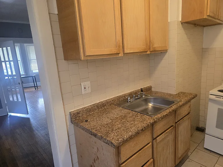 7340 Churchill St #2 — Photo 5