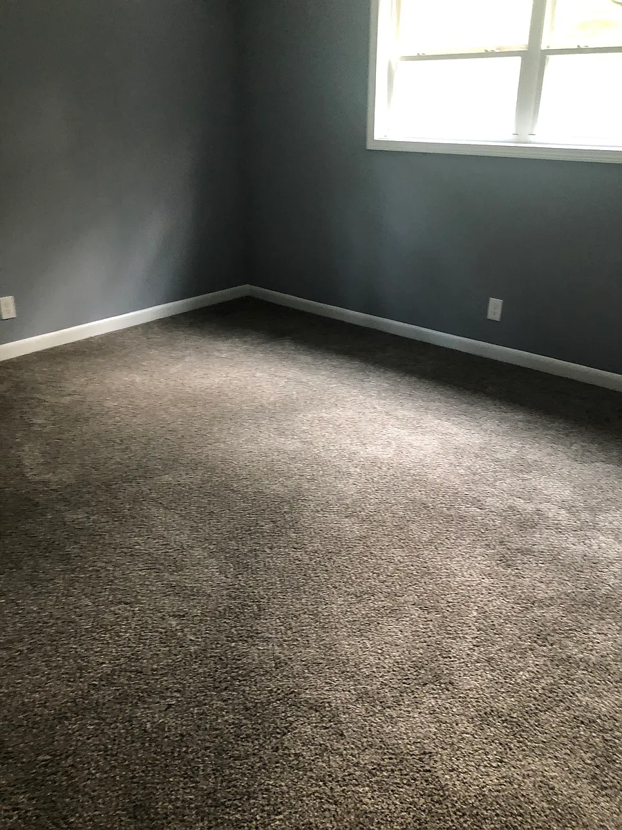 Building Photo - 1164 Lakeview Dr NW #2