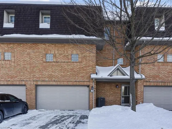 100 Beddoe Dr #25, Hamilton, ON L8P 4Z2