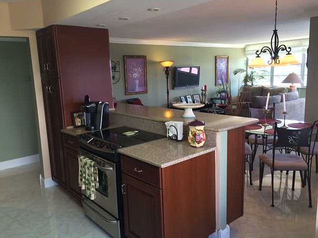 2nd image of 18011 Biscayne Blvd APT 1705