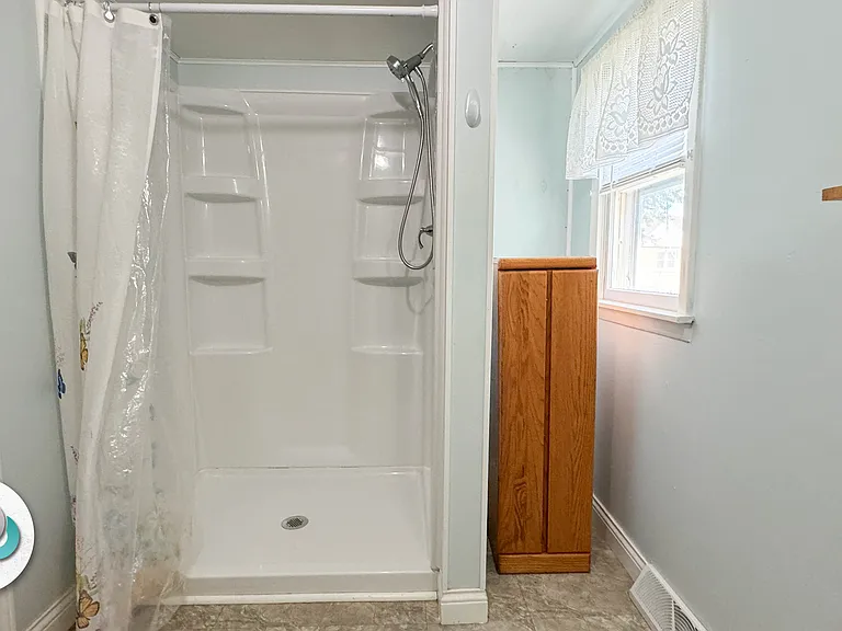 607 Cedar St — Photo 15