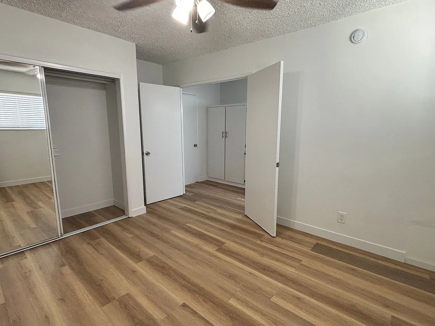 1645 N. Winona Blvd — Photo 3