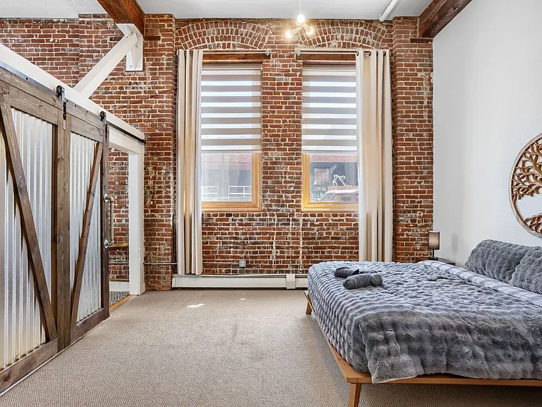 2560 Blake St #101 — Photo 17
