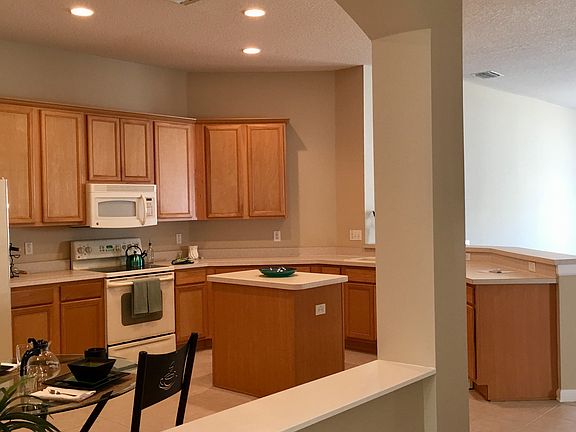 4th image of 2014 Heartland Cir