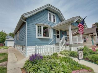 2173 N 71st St, Wauwatosa, WI 53213