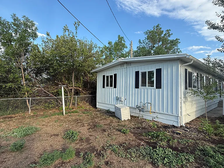 635 Washington Ave — Photo 23