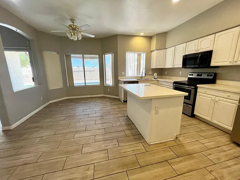 1631 N Garrett Dr — Photo 13